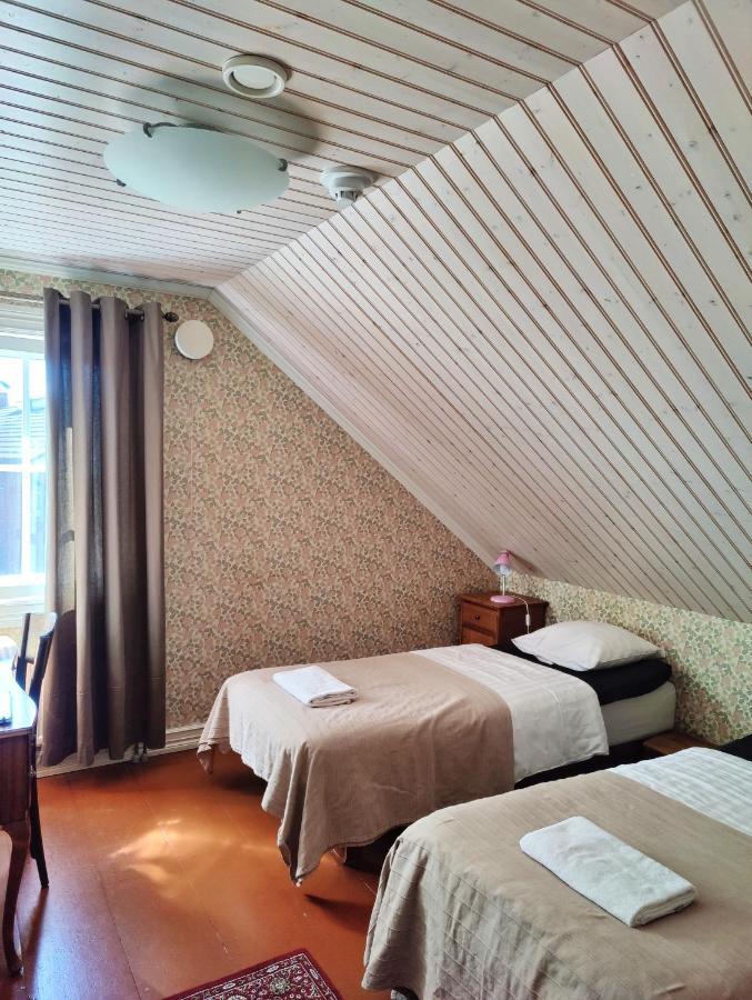 Hotel & Cafe Lanterna Науво Екстер'єр фото